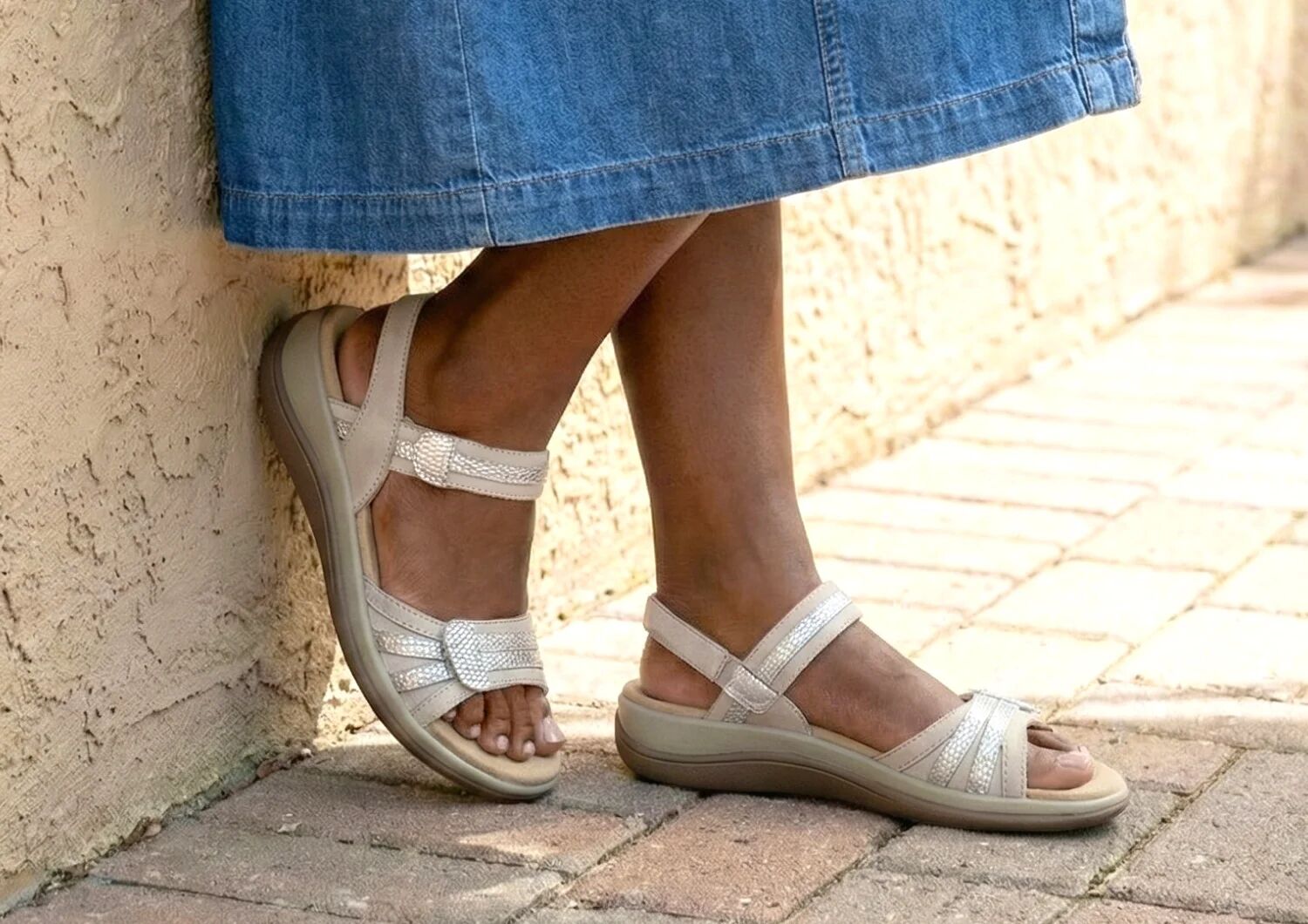Paloma - Taupe Metallic - Image 13